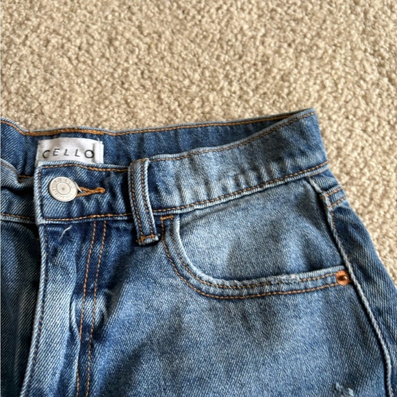Cello Women’s Blue Summer Beach Vacation Ripped Distress Blue Jean Short Size 27 - Picture 15 of 15